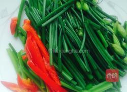 香菇韭菜苔的做法图解1