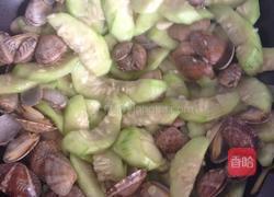 蛤蜊炒丝瓜的做法图解4