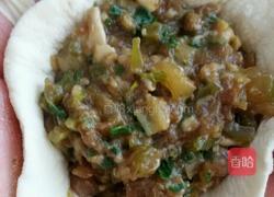 芹菜牛肉包子。的做法图解4