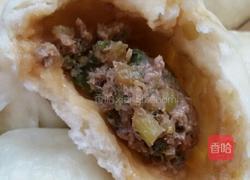 芹菜牛肉包子。的做法图解6