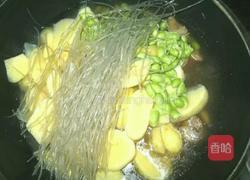 土豆鸭肉炖粉丝的做法图解4