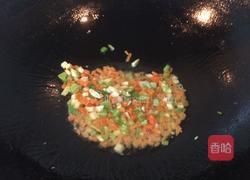 泡菜牛肉粒炒饭的做法图解3
