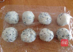 黑芝麻麻薯面包的做法图解7