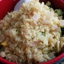 咖喱鲜鱿蛋炒饭的做法[图]