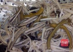 新派响油蟮糊的做法图解3