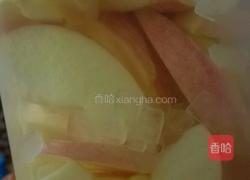 自制玫瑰苹果醋的做法图解3