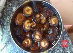 电饭锅荷叶糯米鸡的做法图解3