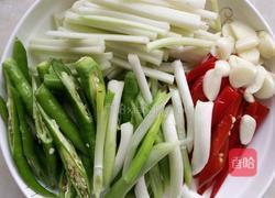 双椒爆腰花的做法图解3