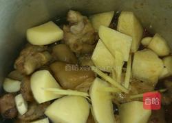 蒜蓉猪蹄的做法图解2