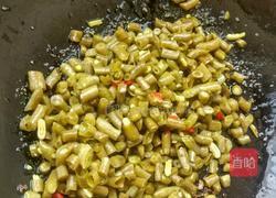 自制酸豆角炒肉末的做法图解6