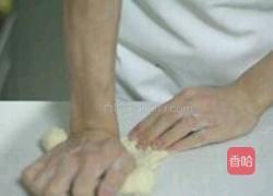 奶香小面包的做法图解1
