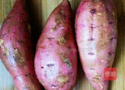 拔丝地瓜的做法图解1