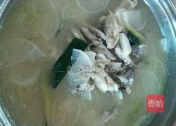 白萝卜鱼汤的做法图解5