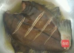 家常煎平鱼的做法图解2