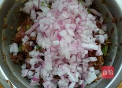 洋葱羊肉饼的做法图解2