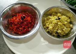 双椒鱼头的做法图解3