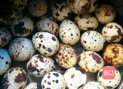 脆皮鹌鹑蛋(椒盐风味)的做法图解1