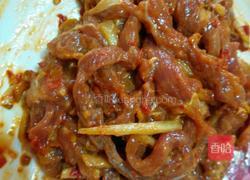 青椒炒肉丝的做法图解3