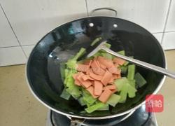 莴笋片炒火腿（求关注）的做法图解4