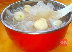 银耳莲子羹的做法图解7