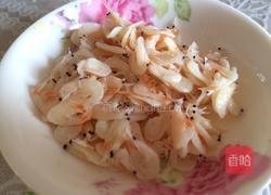 虾皮鸡蛋羹的做法图解1