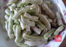 牛肉炖土豆的做法图解1