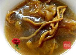 鱼翅花胶虫草鸡肉汤的做法图解5