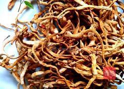 鱼翅花胶虫草鸡肉汤的做法图解3