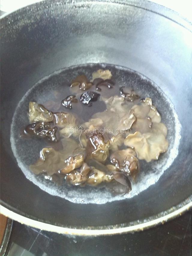 焯水捞出过凉