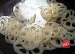凉拌糖醋藕片的做法图解3