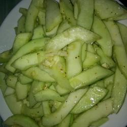 凉拌菜瓜的做法[图]