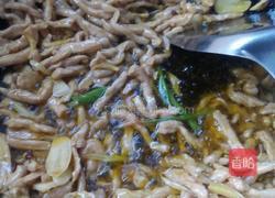 青椒炒肉丝的做法图解5