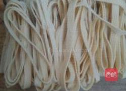 蚝油韭菜炒豆皮的做法图解3