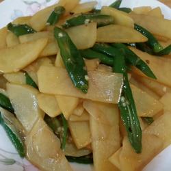 尖椒炒土豆片的做法[图]