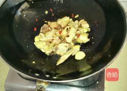 土豆烧三黄鸡的做法图解2