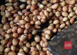 椒盐花生米的做法图解2