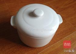 懒人粥之百合银耳莲子粥的做法图解2