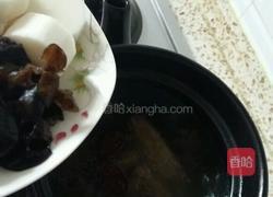 当归鸽汤的做法图解10