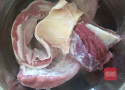 西红柿炖牛腩的做法图解1