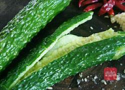 凉拌黄瓜的做法图解1