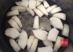 冰糖雪梨的做法图解3