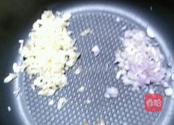 蒜香猪肉的做法图解1