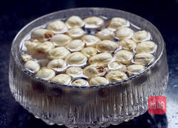 银耳百合莲子羹的做法图解4