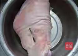 秘制酱肘子的做法图解1