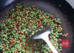炒长豆角锉的做法图解2