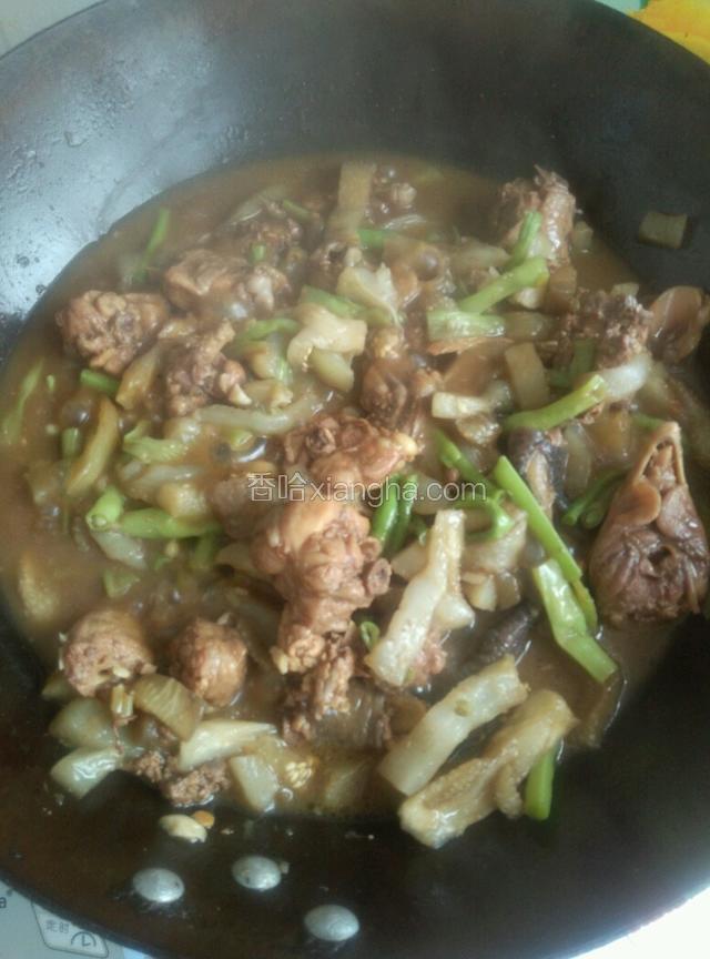 鸡肉炖豆角茄子