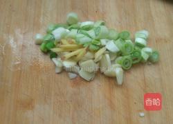 鸡肉炖豆角茄子的做法图解1