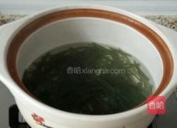 黄花菜凉拌海带丝的做法图解2