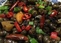 爆炒香辣田螺的做法图解3