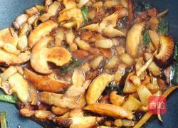 芹菜香菇的做法图解7